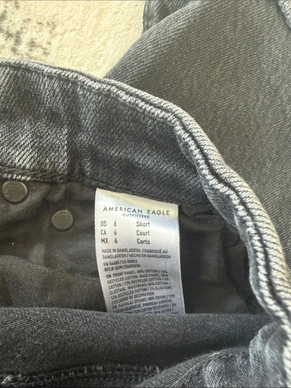 American Eagle Outfitters Black Distressed Relaxed Jeans for women